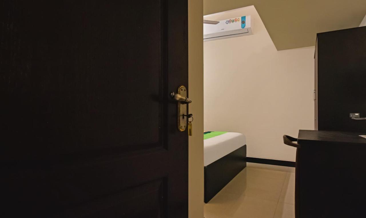 Hotel Treebo Samhaar Residency Thoraipakkam Chennai Esterno foto