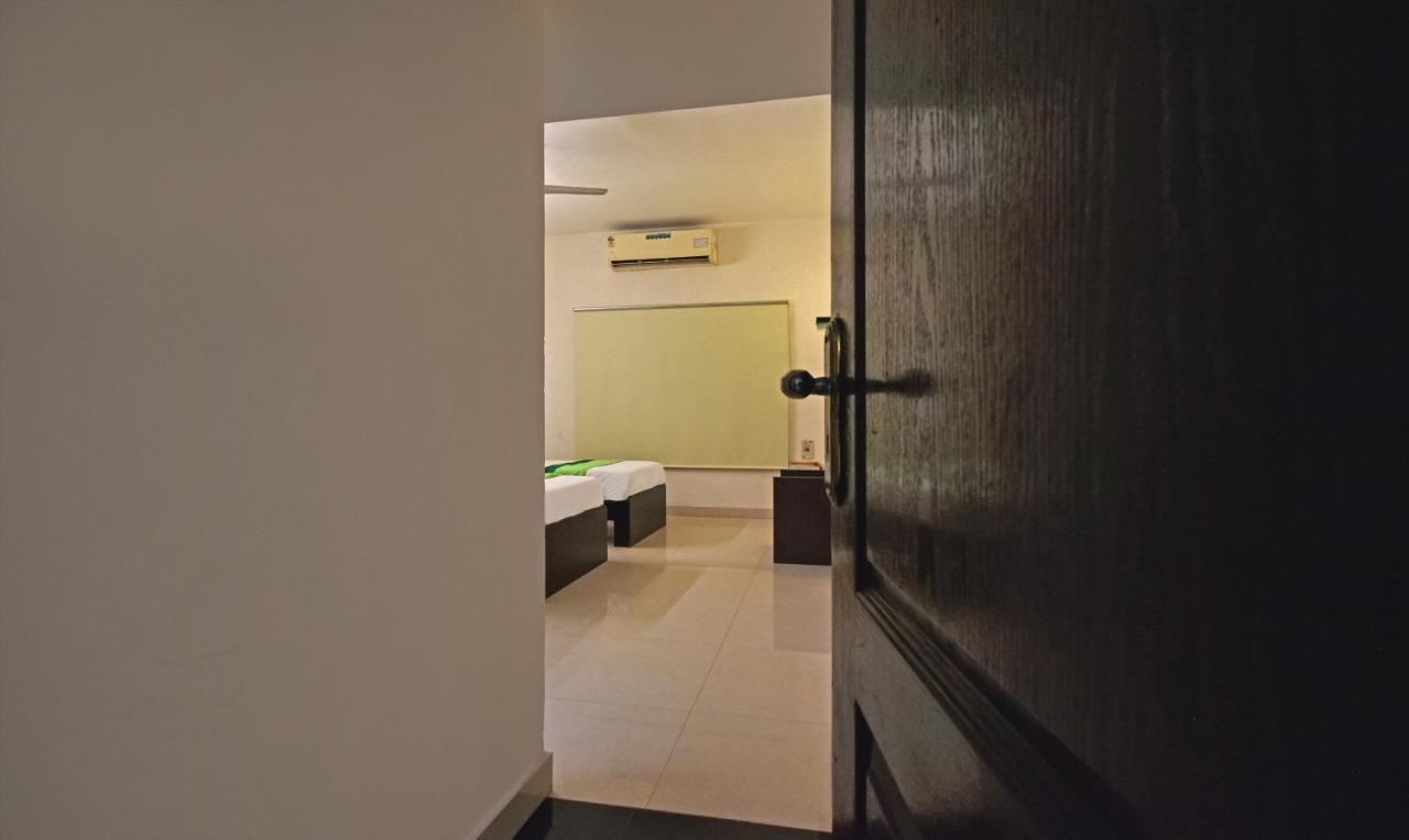 Hotel Treebo Samhaar Residency Thoraipakkam Chennai Esterno foto