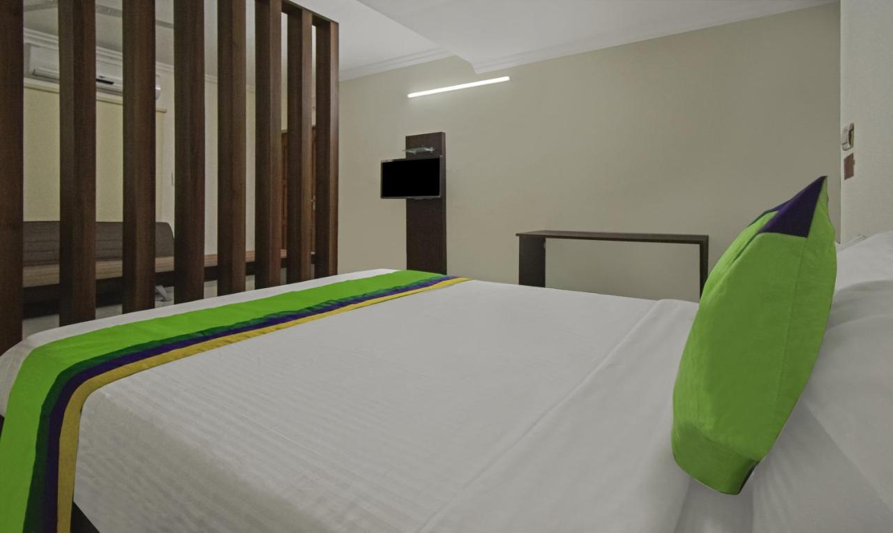 Hotel Treebo Samhaar Residency Thoraipakkam Chennai Esterno foto